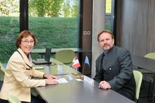 Mme MARTINI accueille M. RUZSONYI, doyen de la faculté de sécurité de l'Université du Service Public de Budapest